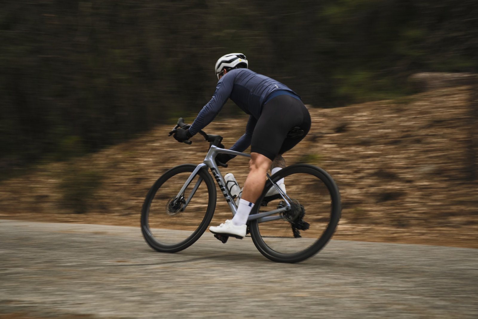 Giant Defy Advanced 2 riding in action