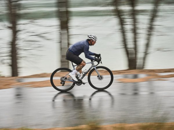 Giant Defy Advanced Pro 1 riding in action – Giant Bicycles Kenya