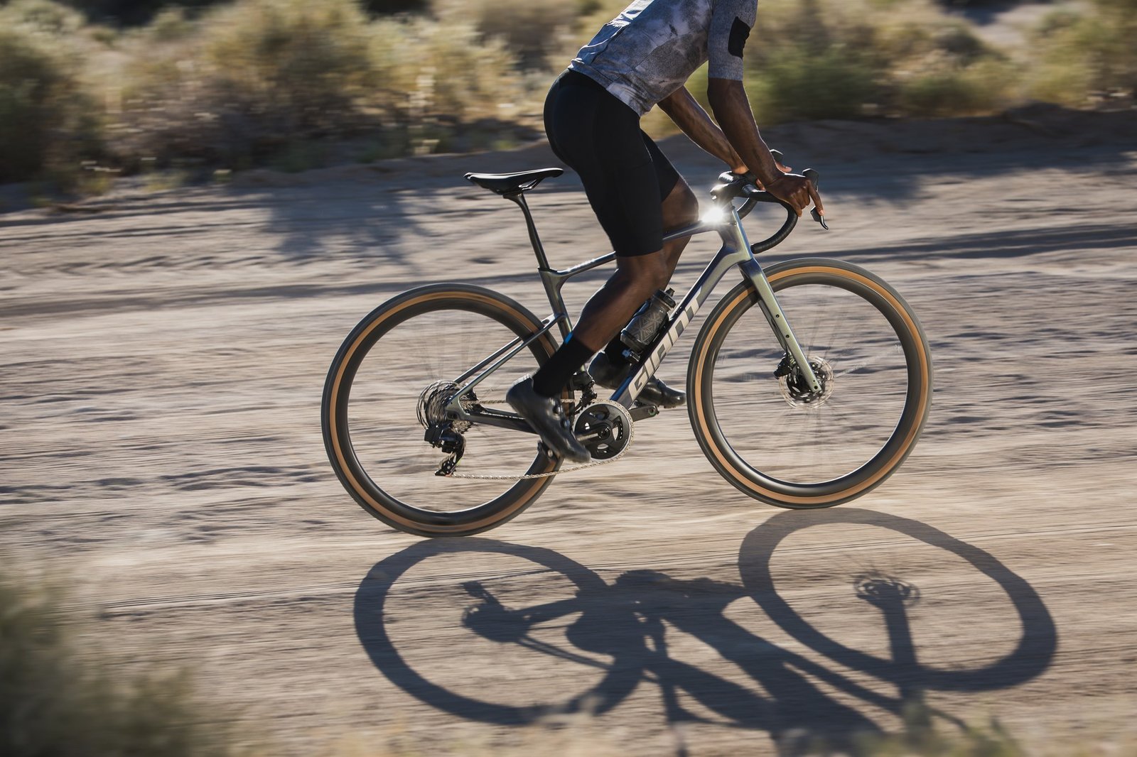 Giant Revolt Advanced 2 riding in action