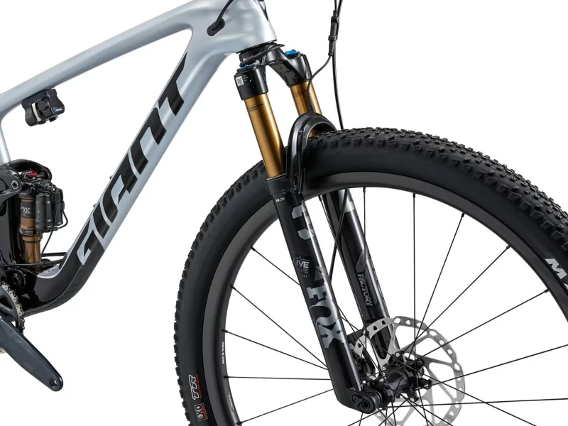 MY23AnthemAdvancedPro291ColorA Supernova MTB 9